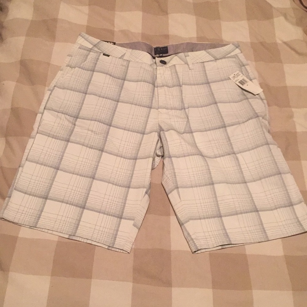 BNWT men’s fox shorts